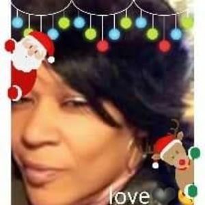 Meet your Posher, Roxanne